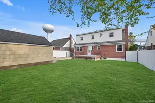 382 Old Country Rd, Mineola, NY 11501 - Photo 26