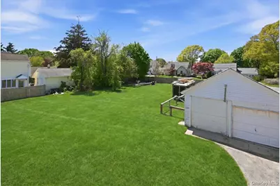 86 Tyler Avenue, West Sayville, NY 11796 - Photo 24