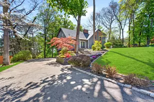 40 Brentwood Dr, Poughkeepsie, NY 12603 - Photo 4