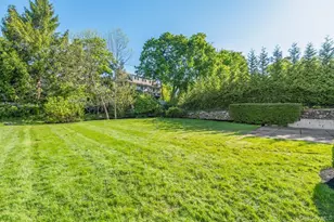 35 Berrian Rd, New Rochelle, NY 10804 - Photo 2