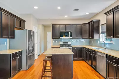 27 Grant Street, Port Jefferson Station, NY 11776 - Photo 20