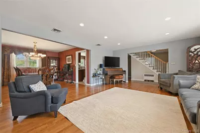 11 Rumson Road, Massapequa, NY 11758 - Photo 8