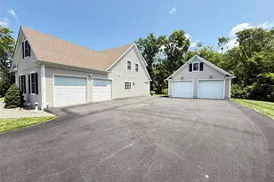 91 Caties Way, Hopewell Junction, NY 12533 - Photo 2