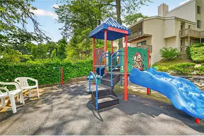 23 Hillside Terrace #D, White Plains, NY 10601 - Photo 44