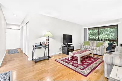 23 Hillside Terrace #D, White Plains, NY 10601 - Photo 8