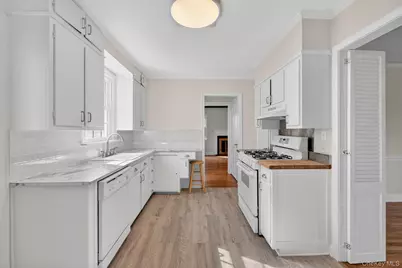 64 Beech Street W, White Plains, NY 10604 - Photo 16
