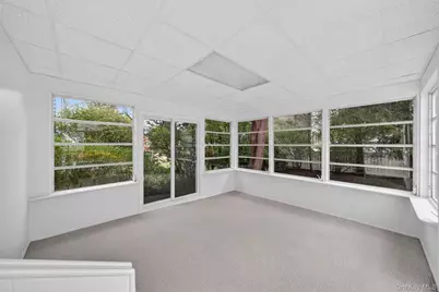 64 Beech Street W, White Plains, NY 10604 - Photo 22