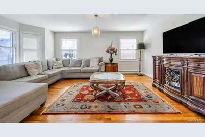 64 Cottage Place, Mineola, NY 11501 - Photo 10