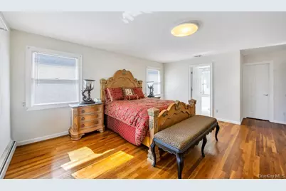 64 Cottage Place, Mineola, NY 11501 - Photo 28
