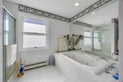 64 Cottage Place, Mineola, NY 11501 - Photo 32