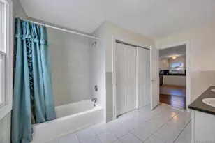 64 Cottage Pl, Mineola, NY 11501 - Photo 16