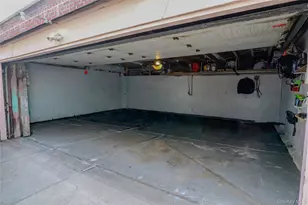 21-30 36th St, Astoria, NY 11105 - Photo 24