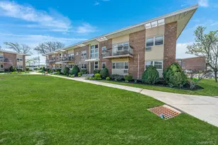 4 Rose St, Oceanside, NY 11572 - Photo 2