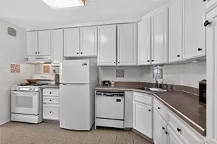 300 Martine Ave, White Plains, NY 10601 - Photo 14