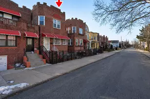 818 E 227th St, Bronx, NY 10466 - Photo 2