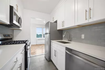 1853 Central Park Avenue #5J, Yonkers, NY 10710 - Photo 4