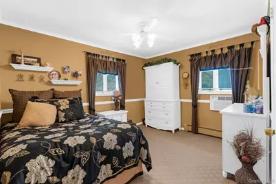 14 Jane Drive, Old Bethpage, NY 11804 - Photo 12