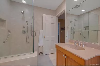 11 Garden Drive, Lynbrook, NY 11563 - Photo 12