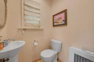 11 Garden Dr, Lynbrook, NY 11563 - Photo 8