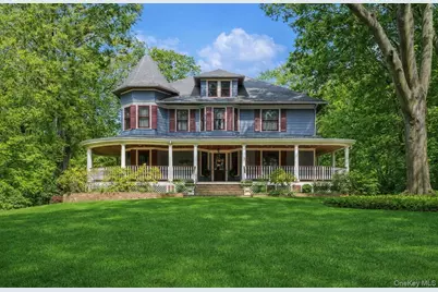 110 Red Spring Lane, Glen Cove, NY 11542 - Photo 1