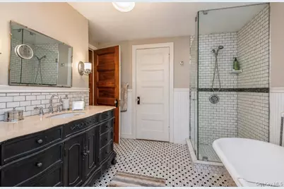 110 Red Spring Lane, Glen Cove, NY 11542 - Photo 34