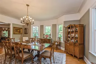 110 Red Spring Ln, Glen Cove, NY 11542 - Photo 18