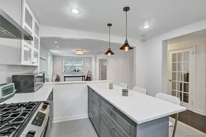 79 N Broadway #F, White Plains, NY 10603 - Photo 4