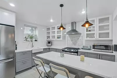 79 N Broadway #F, White Plains, NY 10603 - Photo 2