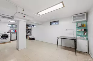 89-67 218th Pl, Queens Village, NY 11427 - Photo 14