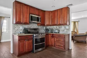 101 Jetmore Pl, Massapequa, NY 11758 - Photo 8