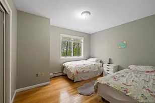 10 Christine Dr, Spring Valley, NY 10977 - Photo 32