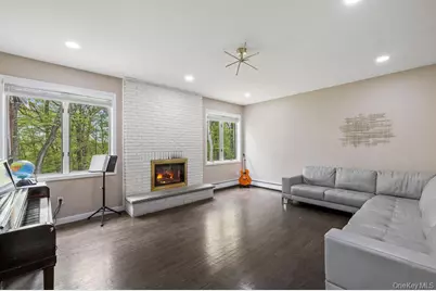 10 Christine Drive, Spring Valley, NY 10977 - Photo 20