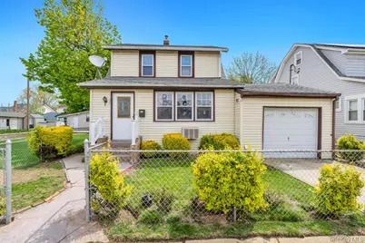 20 Ronald Place, Roosevelt, NY 11575 - Photo 2