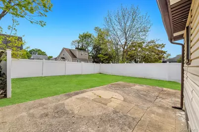 20 Ronald Place, Roosevelt, NY 11575 - Photo 12