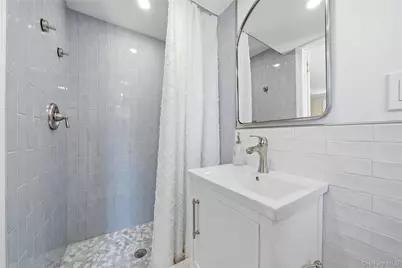 204 Violet Street, Massapequa Park, NY 11762 - Photo 18