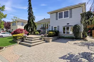 204 Violet St, Massapequa Park, NY 11762 - Photo 2