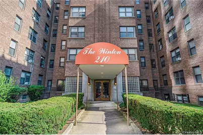 210 Martine Avenue #5G, White Plains, NY 10601 - Photo 1