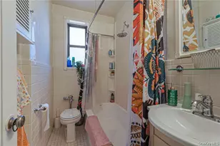 210 Martine Ave, White Plains, NY 10601 - Photo 10