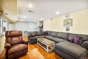 11 Harvest Ln, West Islip, NY 11795 - Photo 8