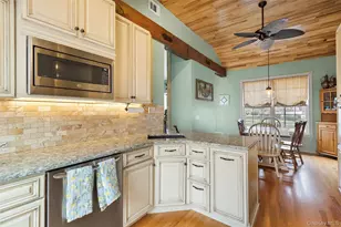 11 Harvest Ln, West Islip, NY 11795 - Photo 4