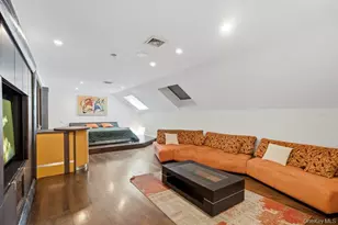 10 Hart Pl, Dix Hills, NY 11746 - Photo 46