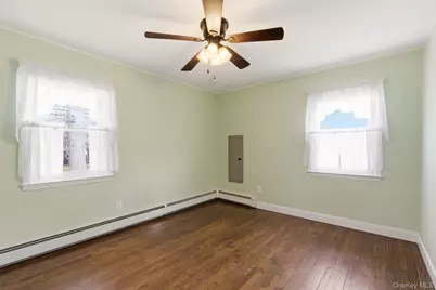 22 Wiggins Street, Ronkonkoma, NY 11779 - Photo 16