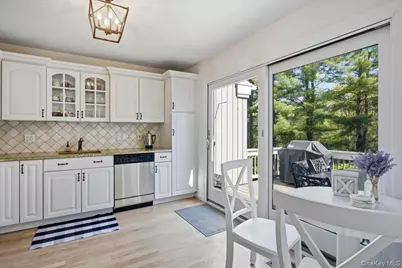 969 Heritage Hills #B, Somers, NY 10589 - Photo 4