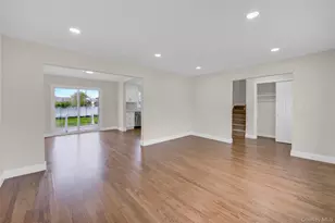 102 Hausch Blvd, Roosevelt, NY 11575 - Photo 8