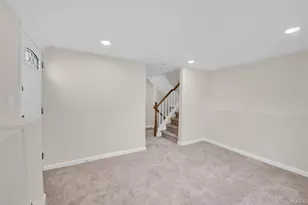 102 Hausch Blvd, Roosevelt, NY 11575 - Photo 20