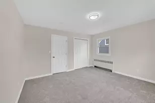 102 Hausch Blvd, Roosevelt, NY 11575 - Photo 14