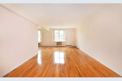 25 Canterbury Road #3-L, Great Neck, NY 11021 - Photo 8