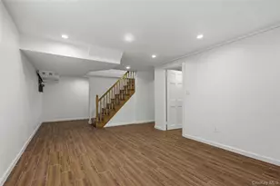 35 Sherry Hill Ln, Manhasset, NY 11030 - Photo 28