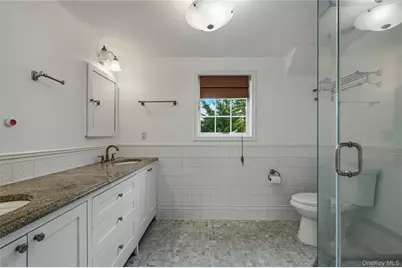 35 Sherry Hill Lane, Manhasset, NY 11030 - Photo 20