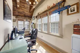 110 Bedford Ave, New Hyde Park, NY 11040 - Photo 8